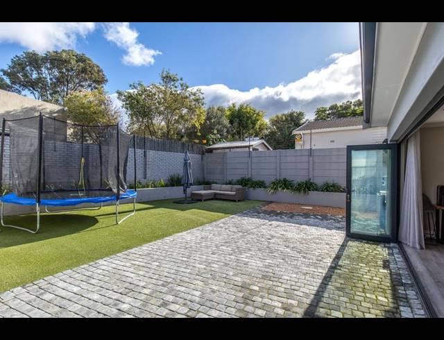 3 BEDROOM PROPERTY TO RENT IN CONSTANTIA